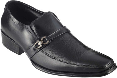 

Metro Mens Slip On Shoes For Men(Black, 11;black