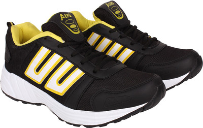 

Aero Badminton Shoes For Men(Black, Black::yellow