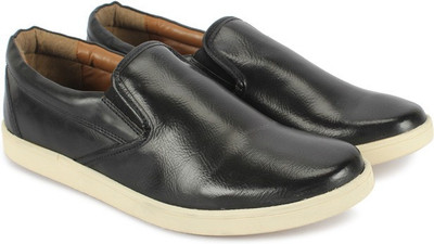 

Knotty Derby Justin Loafer Loafers For Men(Black