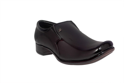 

Studio 9 Mild Slip On Shoes For Men(Black