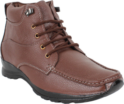 

LEATHER HUT Genuine Leather Casuals For Men(Brown
