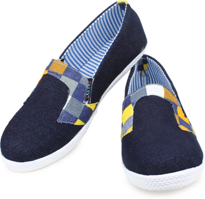 

Moonwalk Casuals For Women(Yellow
