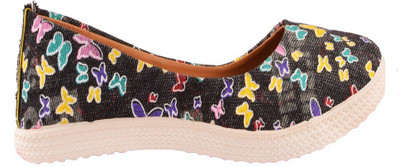 

BE CUTIE Casuals For Women(Multicolor, Black