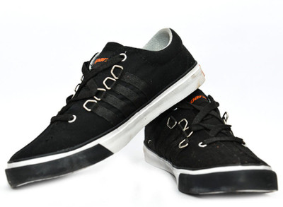 

Sparx Canvas Shoes For Men(Black)