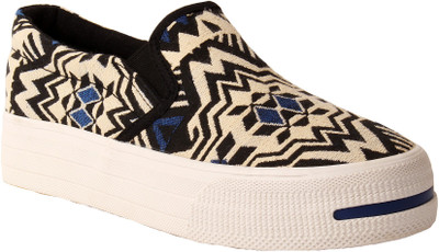 

Foot Candy Canvas Shoes For Women(Blue