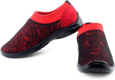 

Lancer Casual Shoes For Women(Black, Red)