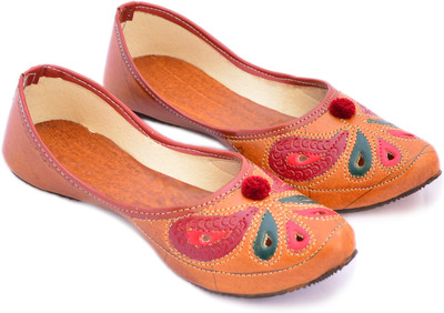 

Myra Leather Mojaris For Women(Brown)