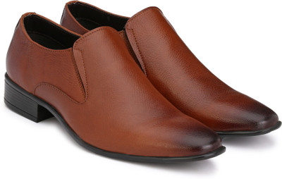 

Lufunder STEVEN Genuine Leather Premium SlipOn Slip On For Men(Tan