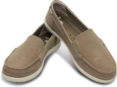 

Crocs Walu Canvas Loafers For Women(Brown