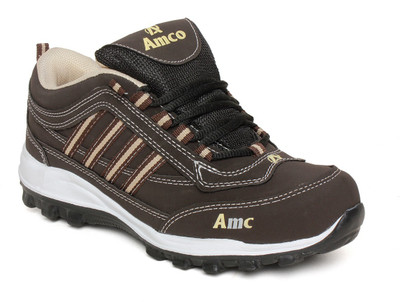 

Amco Boys, Brown