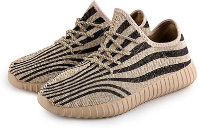 HIZAA Sneakers