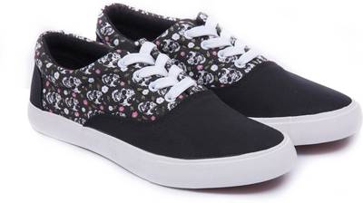 Bunikk Skulls Men Canvas Sneakers