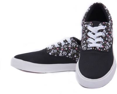 Bunikk Skulls Men Canvas Sneakers