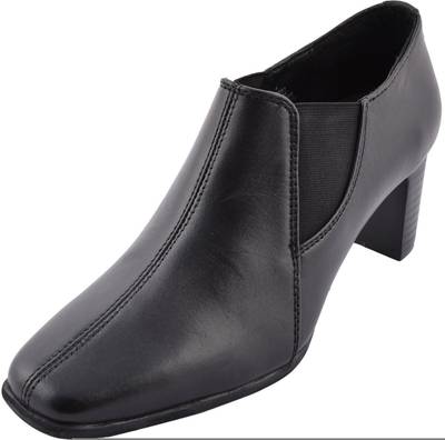 Ruro's Slip On Shoes