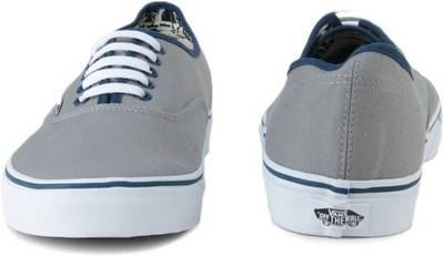 VANS AUTHENTIC Men Sneakers