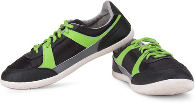 

Globalite Gradient Walking Shoes For Men(Green, Grey, White, Black, Green black