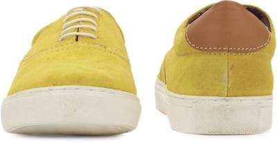 Arrow Sneakers