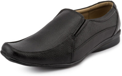 

Stepskart Slip On For Men(Black