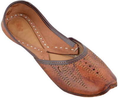 

Porcupine Indian Traditional Jutis For Women(Brown)