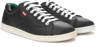 

Levi's Starline Men Sneakers For Men(Black