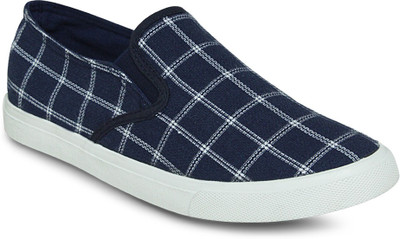 

Get Glamr Canvas Shoes For Men(Blue)