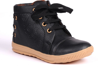 

Trilokani Boys, Black