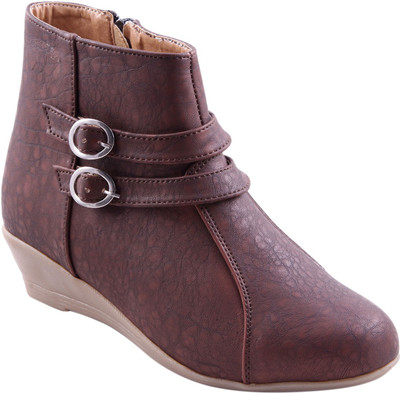 

Adorn Active Cool and Trendy Boots For Women(Brown)