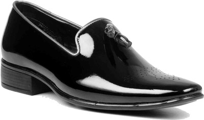 

Levanse Slip On For Men(Black