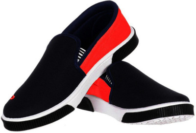 

Fuoko CROCODILE Loafers For Men(Black, Red