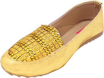 

Footrendz Designer Loafers For Women(Gold