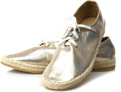 

Fascino Aureate Allure Casual Shoes For Women(Gold