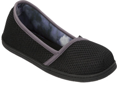 

Dearfoams Active Mesh Asymmetrical (Black) Espadrille Small Casuals For Women(Black