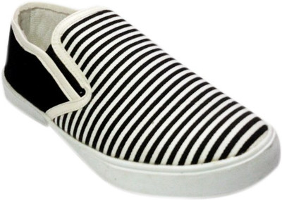 

Alexus Casual Shoes For Men(White, Black)