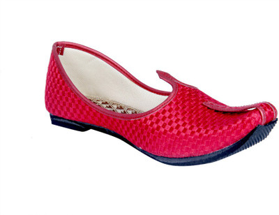 

Panahi Boys, Maroon