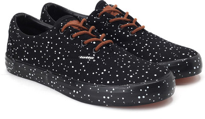 

Lotto Canvas Shoes For Women(Black, 10