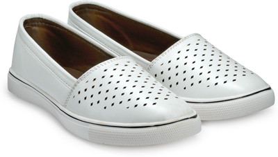 

Nell Casuals For Women(White