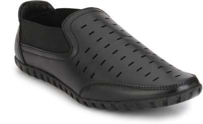 

Peponi Outlandish Casuals For Men(Black