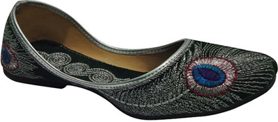 

Paduki Ethnic Mojaris For Women(Multicolor, Olive