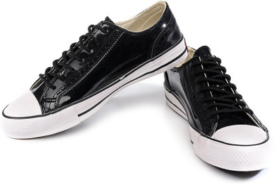 

Sparx SM-71 Sneakers For Men(White, White black