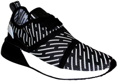 

Max Air Walking Shoes For Men(Black, White