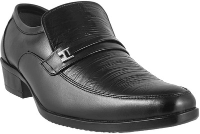 

Metro Awesome Slip On For Men(Black, 11;black