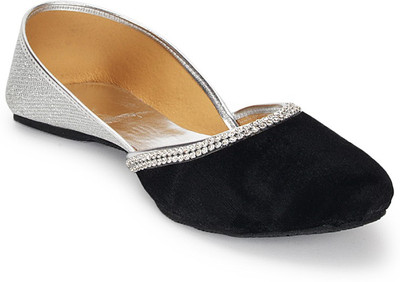 

Paduki Ethnic Jutis For Women(Black, Silver