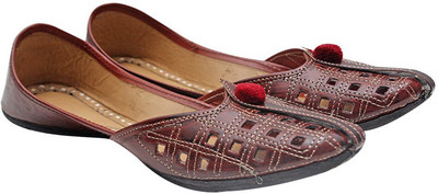 

Comex Girls, Brown