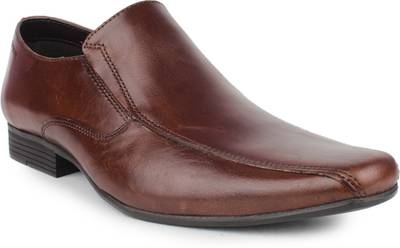 Red Tape Slip On