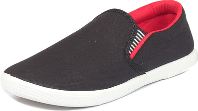 

Navchetan MJRPLAIN-RED Casuals For Men(Black)