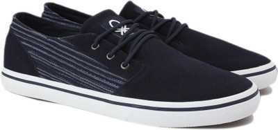

United Colors of Benetton 16A8YESHFW26I Sneakers For Men(Navy, 901