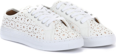 

QUPID Sneakers For Women(White, Wtpu