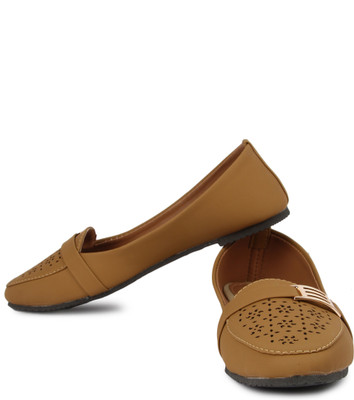 

Nayra Creations Bellies For Women(Tan