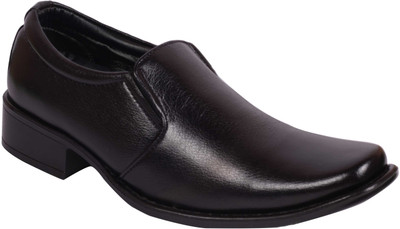

Floxtar Slip On For Men(Black
