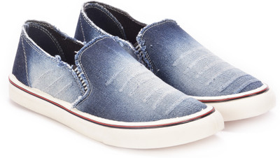

Chevit Blue Touch Wash 399 Canvas Shoes For Men(Blue, White